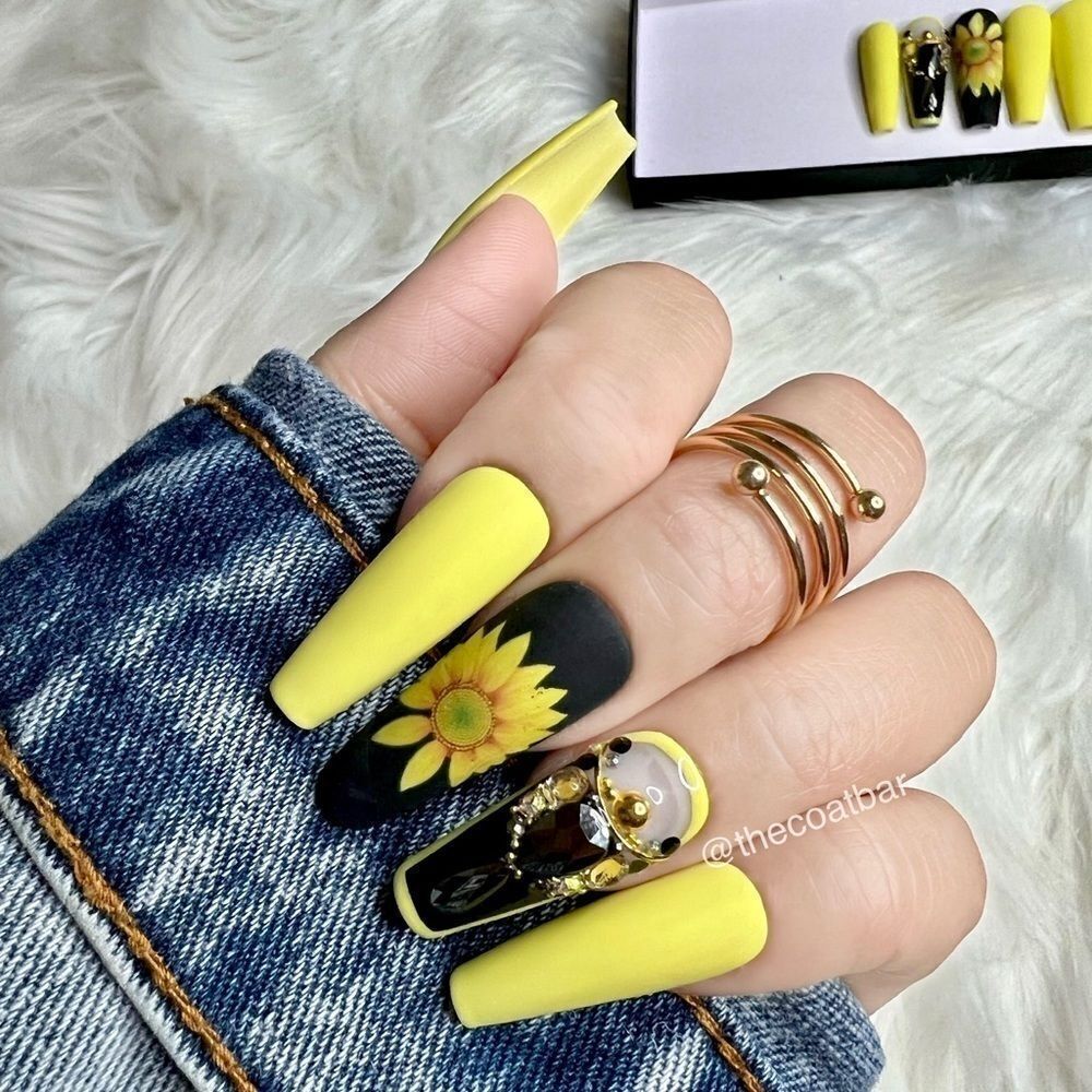 Elegant Sunflower 🌻 Custom Press On Nails | High Quality Nails | Handmade